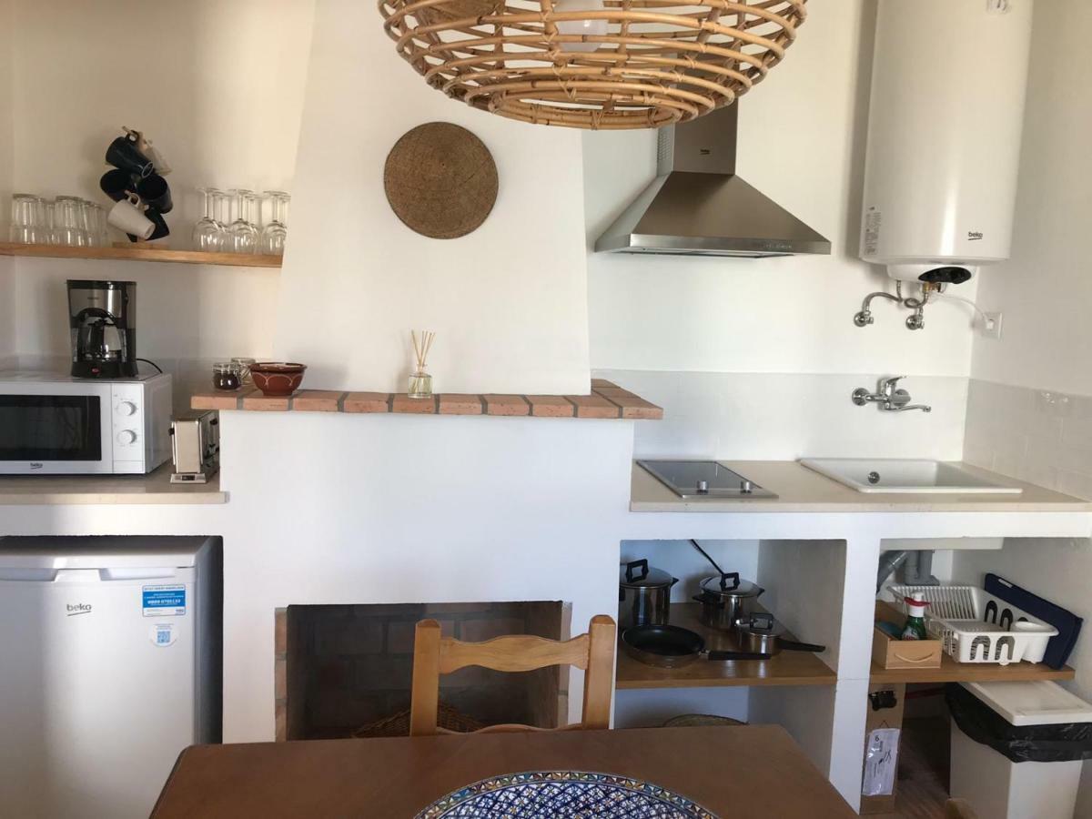 Casas De Mertola - N. Sª Das Neves Bagian luar foto